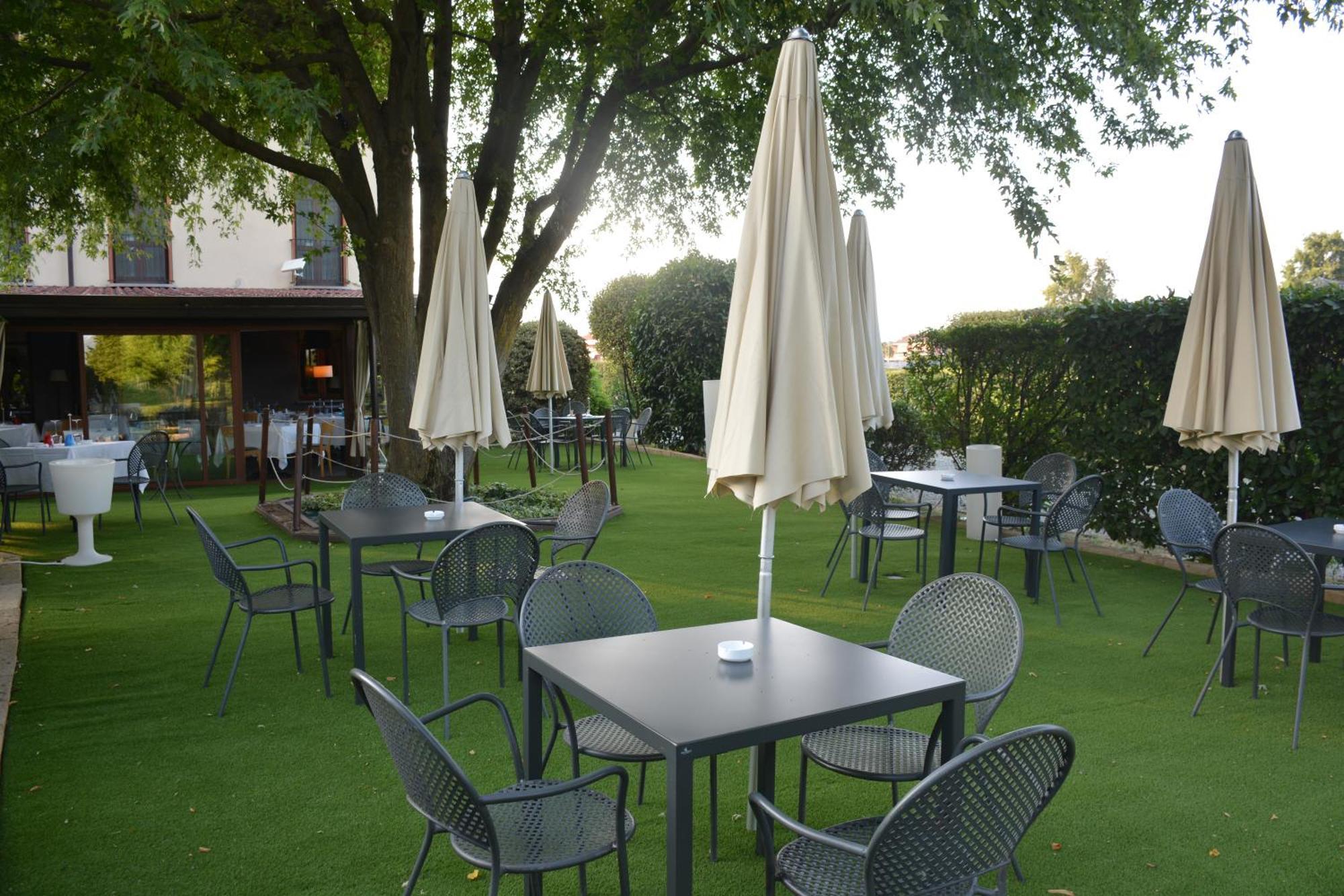 Romantic Hotel Furno San Francesco al Campo Exterior foto